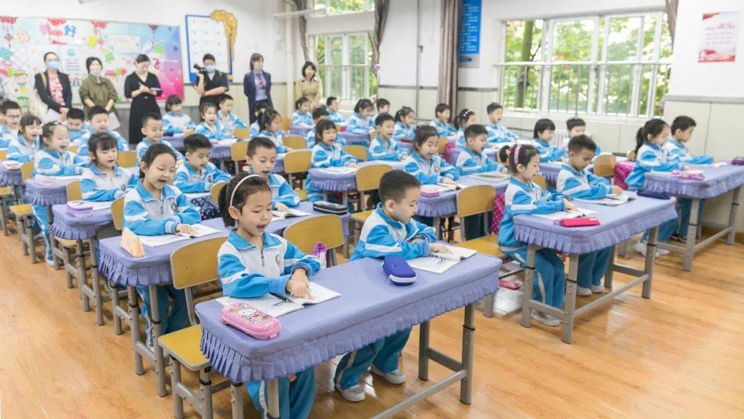 不用中考，十二年贯通式学校引领教育新风尚