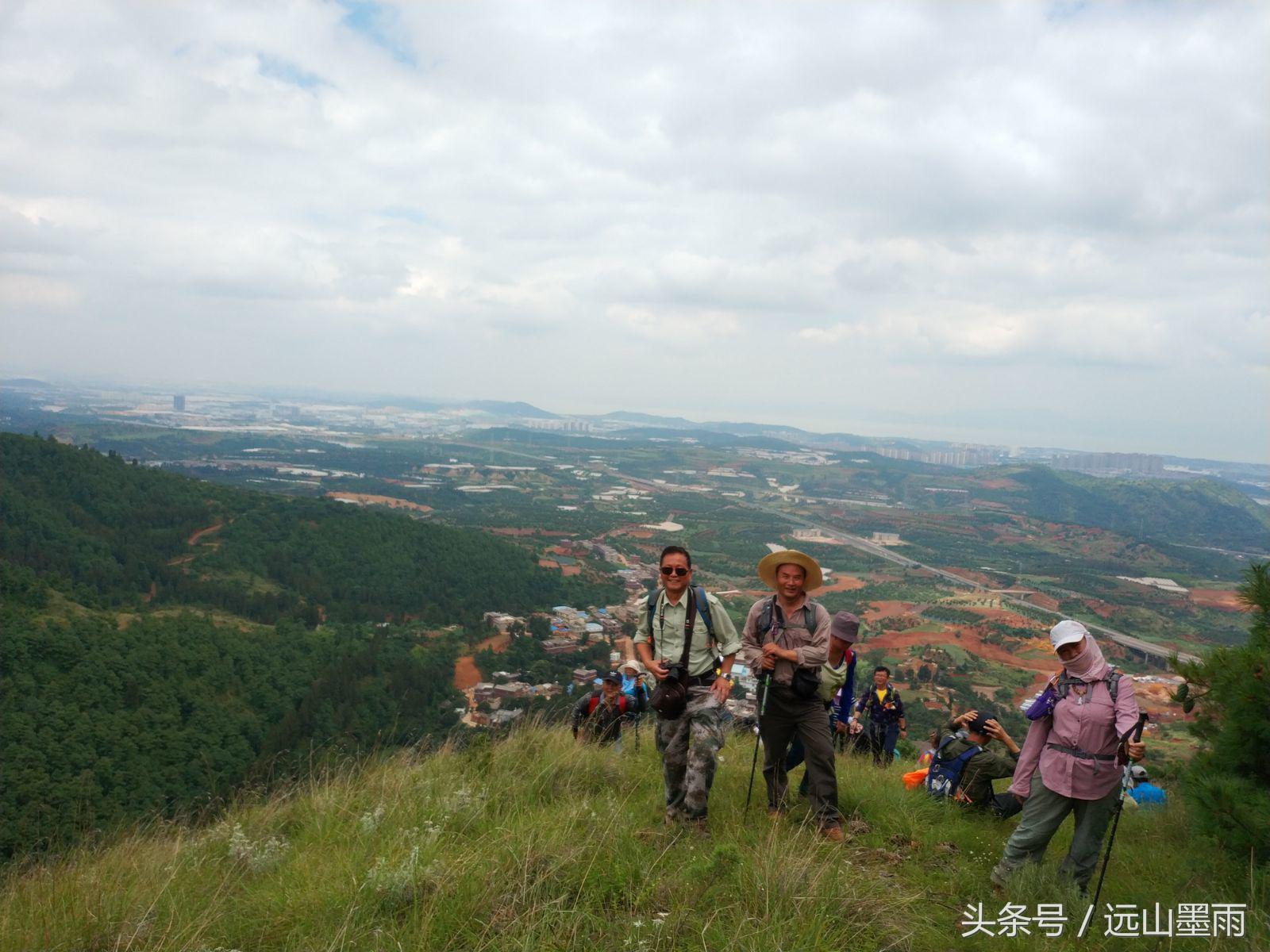 中央气象台发布台风红色预警,全民防台,共筑安全防线 中央气象台发布台风红色预警,全民防台,共筑安全防线