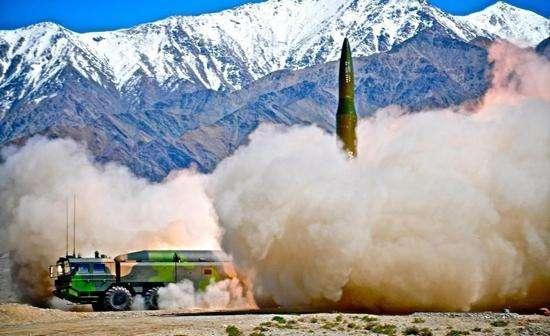 美媒揭秘，印度仿制中国霹雳-15导弹的背后真相与影响