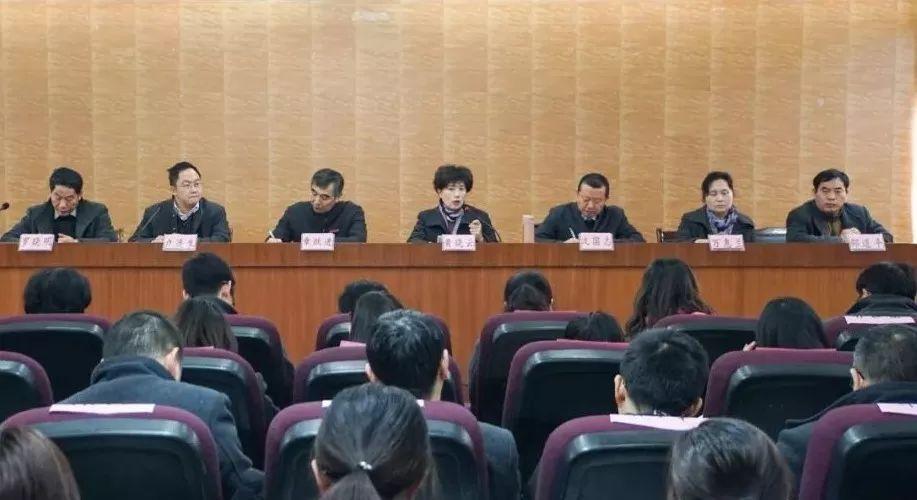 全国多地中小学探索春秋假制度,新学期的新气象与教育创新 全国多地中小学探索春秋假制度,新学期的新气象与教育创新