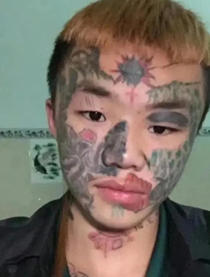 纹面男孩，新身份证背后的故事与蜕变