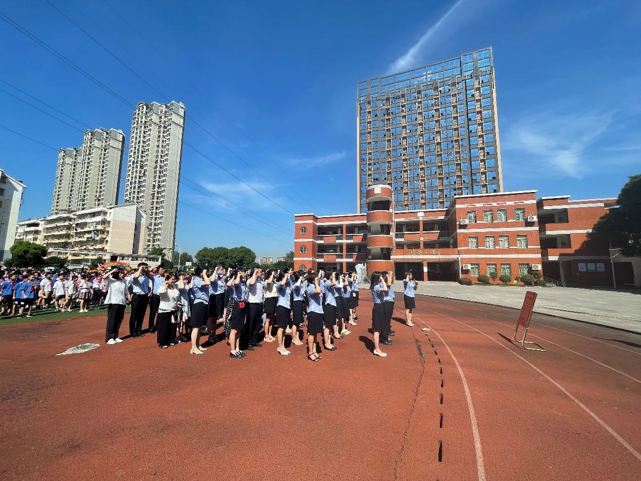 全国多地中小学探索春秋假制度,新学期的新气象与教育创新 全国多地中小学探索春秋假制度,新学期的新气象与教育创新