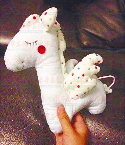 沪上阿姨新宠，子宫形玩偶引发热议