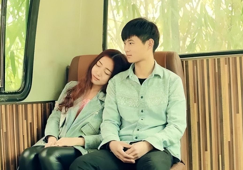 千万富翁为失散25年儿子婚礼举办40桌盛宴