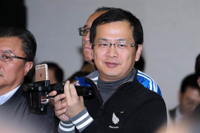 罗智强批民进党分化国民党，政治操弄与台湾未来的隐忧