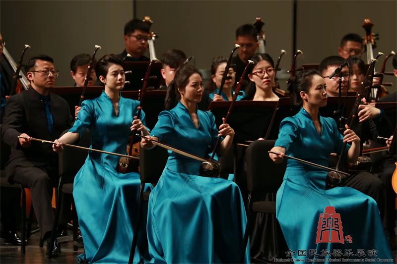 意外与惊喜的交响，女孩的生日蛋糕奇遇