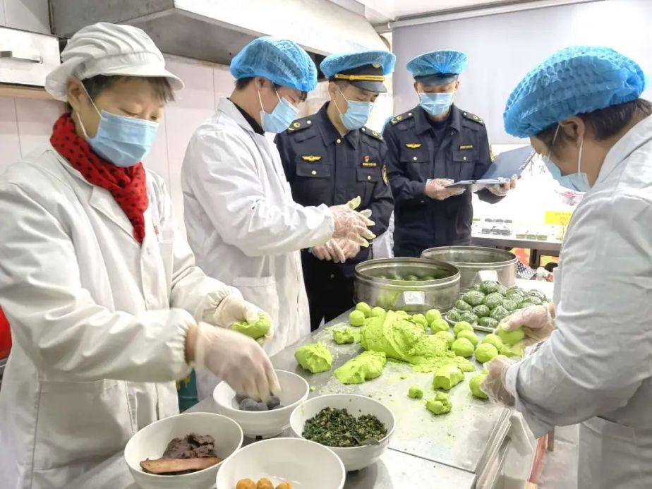 浦东新区食品安全警钟再响,鸭腿套餐惊现活蛆事件通报 浦东新区食品安全警钟再响,鸭腿套餐惊现活蛆事件通报