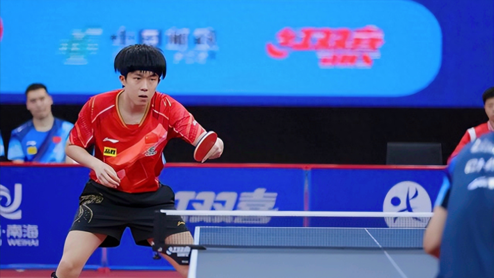 球迷呐喊中的力量，王楚钦与林诗栋的赛场发声