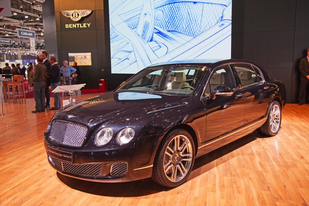 国企员工女子酒驾撞劳斯莱斯，一场不该发生的悲剧