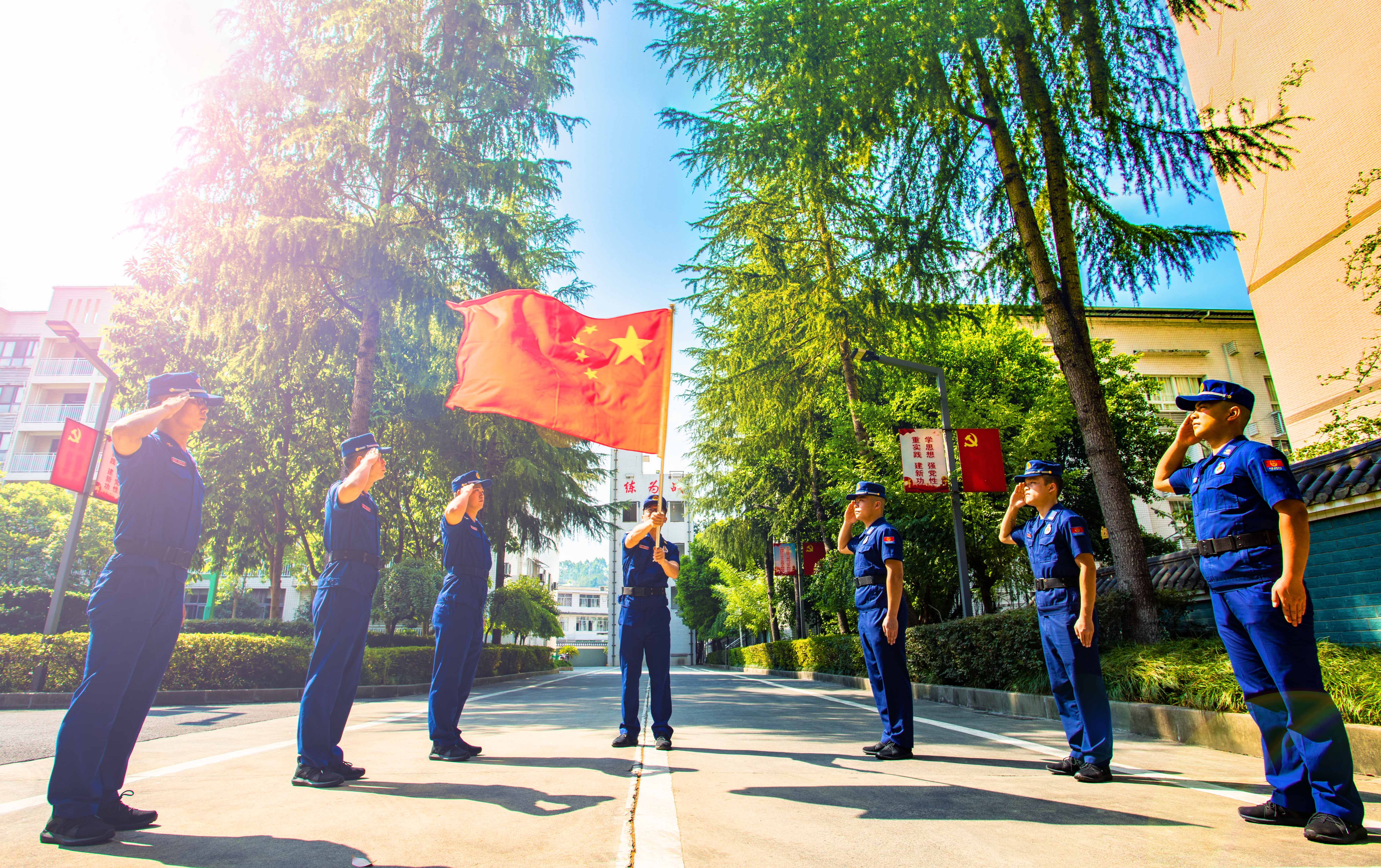 军报警示，何卫东等人的信仰坍塌与忠诚失节