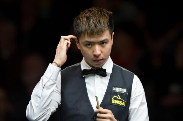 向鹏4-3惊天逆转，险胜雨果晋级中国大满贯4强，一场意志与技巧的较量