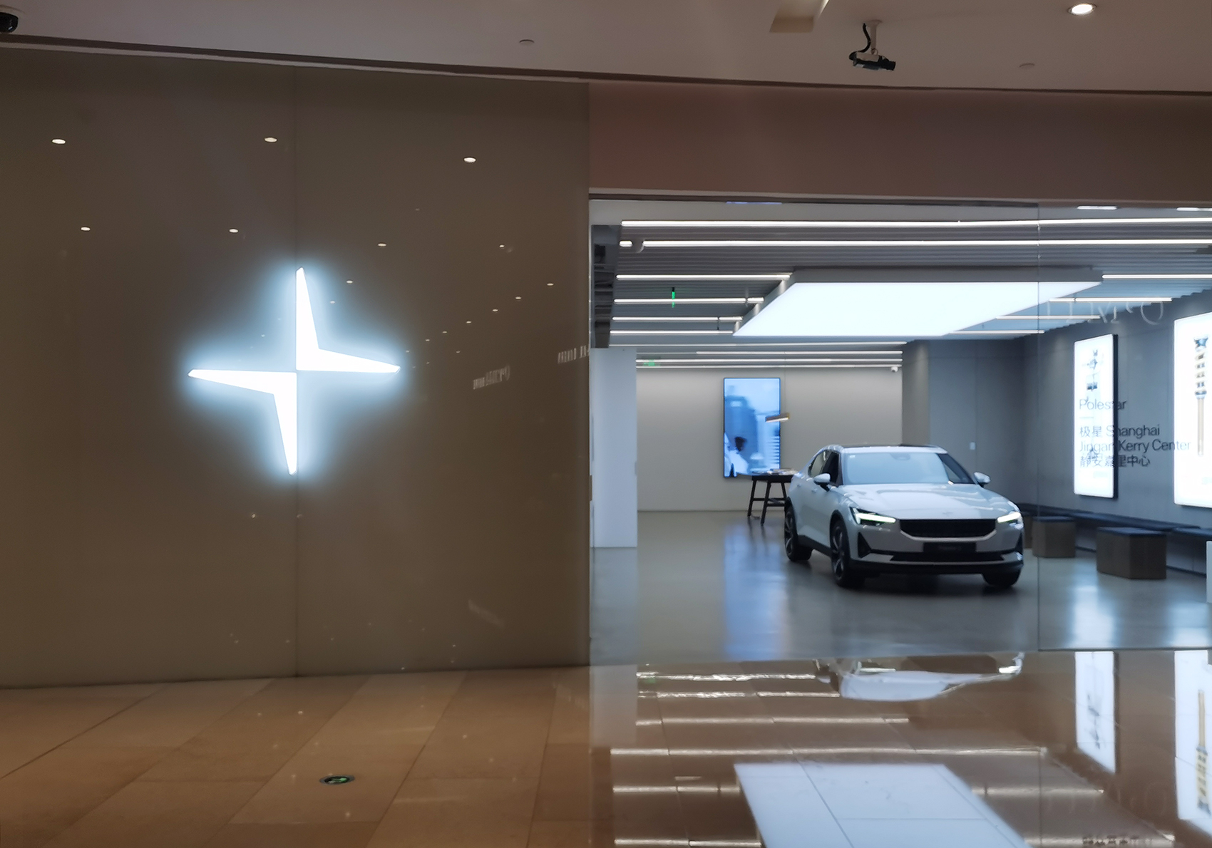 极星汽车国内直营门店的谢幕,品牌转型与市场挑战的深度剖析 极星汽车国内直营门店的谢幕,品牌转型与市场挑战的深度剖析