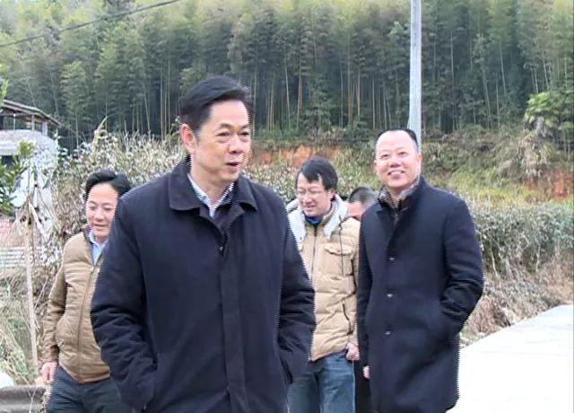 全国加被子地图出炉，寒潮来袭，温暖行动全面升级