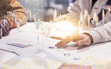 刘嘉玲喊话网店欺骗消费者，揭开电商乱象背后的法治困局