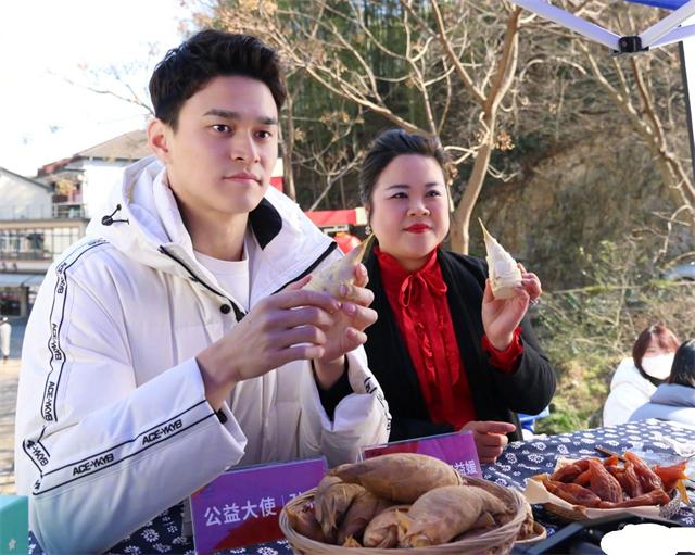 孙杨，在泳池与人生赛道的双向奔赴