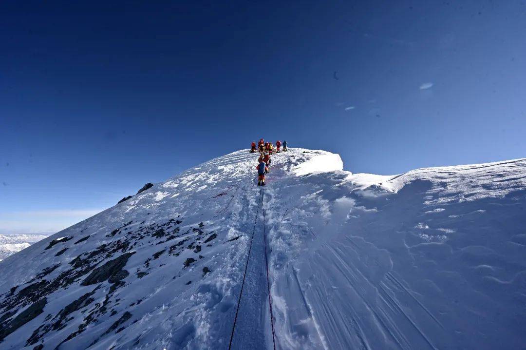 时隔八载再登顶!江苏女排全运会夺冠背后的奋斗故事 时隔八载再登顶!江苏女排全运会夺冠背后的奋斗故事