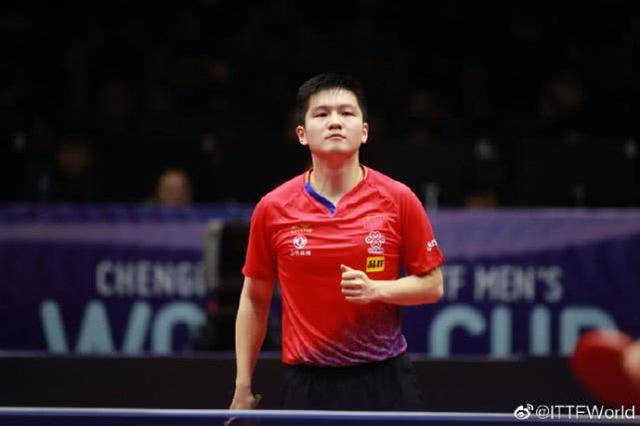 樊振东大心脏时刻！邓亚萍，这记绝杀球展现了新生代乒乓王者的格局