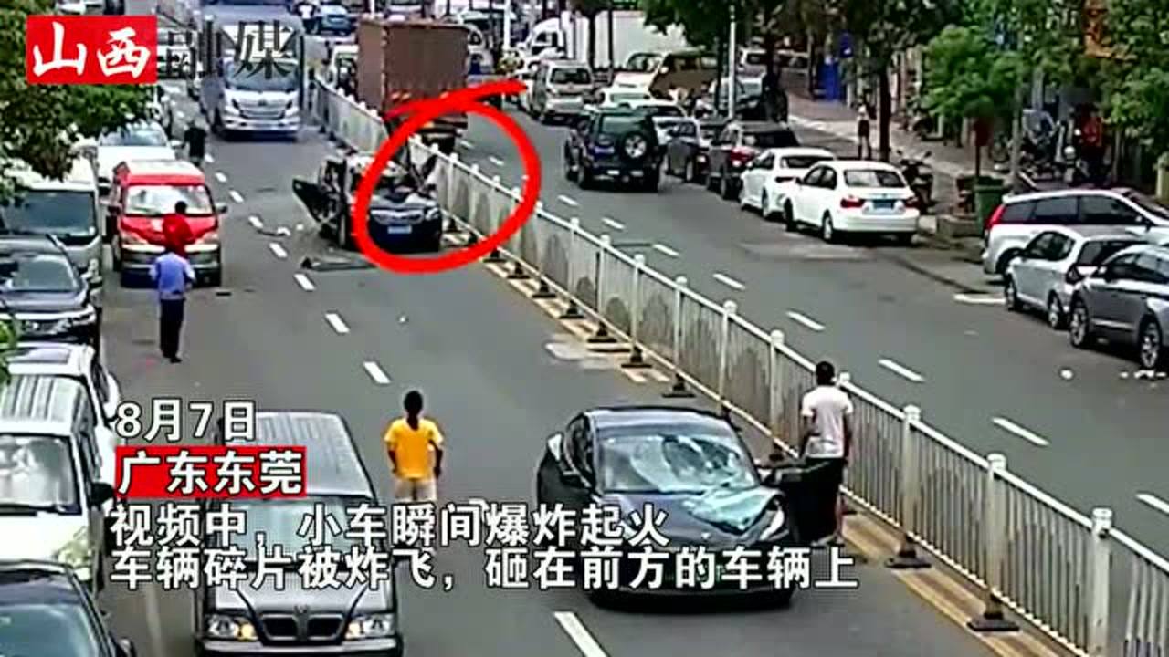 湖南郴州烟花店燃爆惊魂,汽车被炸飞背后的警示 湖南郴州烟花店燃爆惊魂,汽车被炸飞背后的警示