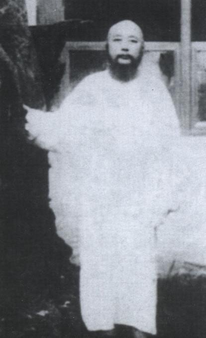 三日半旗志哀,香港社会反思与集体记忆的书写 三日半旗志哀,香港社会反思与集体记忆的书写