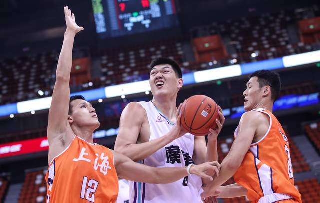 粤疆争霸终落幕!广东男篮加时鏖战力克新疆问鼎全运会之巅 粤疆争霸终落幕!广东男篮加时鏖战力克新疆问鼎全运会之巅