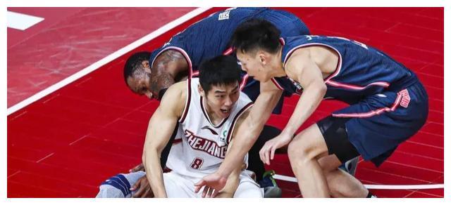 广东男篮逆袭经典！三分雨浇灭辽宁，晋级CBA总决赛