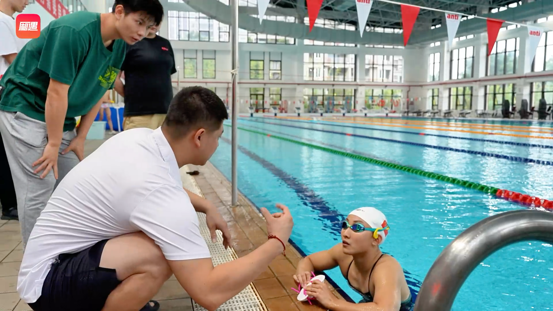 全运会泳池见证新生力量！徐嘉余破纪录夺冠展现中国泳坛未来