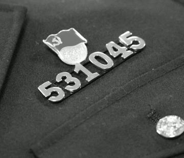 冒用英烈警号行骗被刑拘，网络空间需筑牢法治防线