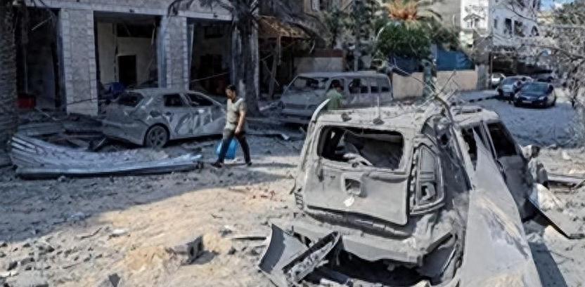 基辅遭遇全面袭击,战火蔓延全城,基础设施与平民陷入困境 基辅遭遇全面袭击,战火蔓延全城,基础设施与平民陷入困境