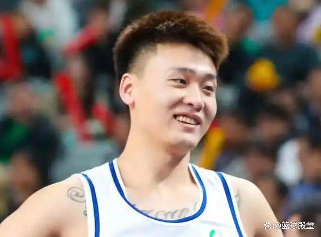 男篮世预赛生死战名单揭晓!赵睿缺席引发阵容震荡,乔尔杰维奇如何破局? 男篮世预赛生死战名单揭晓!赵睿缺席引发阵容震荡,乔尔杰维奇如何破局?