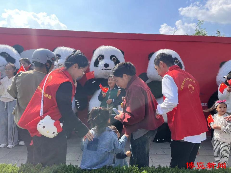 志愿之光照亮温暖中国,一场全民向善的文明盛宴 志愿之光照亮温暖中国,一场全民向善的文明盛宴