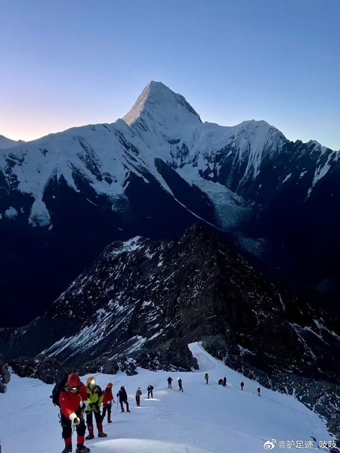 时隔八载再登顶!江苏女排全运会夺冠背后的奋斗故事 时隔八载再登顶!江苏女排全运会夺冠背后的奋斗故事