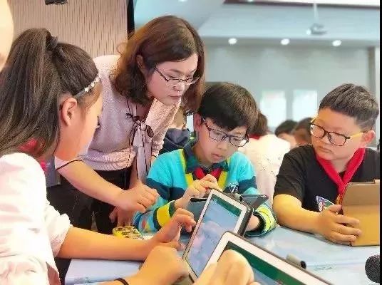 六部门协同发力,构建优质学生用品供给体系,推动教育高质量发展 六部门协同发力,构建优质学生用品供给体系,推动教育高质量发展