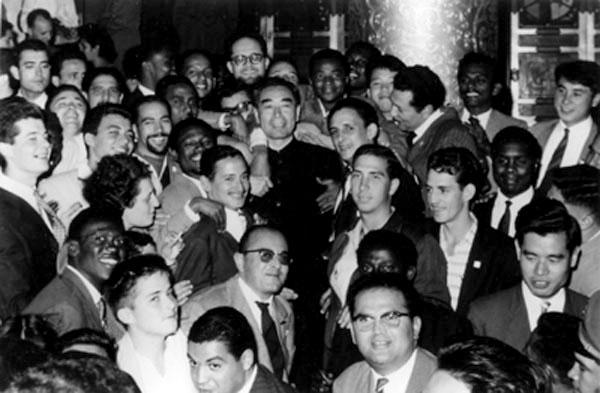 笔断情未断,美乌谈判背后的外交博弈与人性瞬间 笔断情未断,美乌谈判背后的外交博弈与人性瞬间