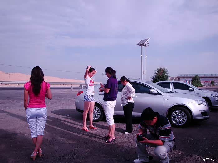 车轮上的孝心,61岁儿子用汽车载百岁父亲晨练二十载 车轮上的孝心,61岁儿子用汽车载百岁父亲晨练二十载