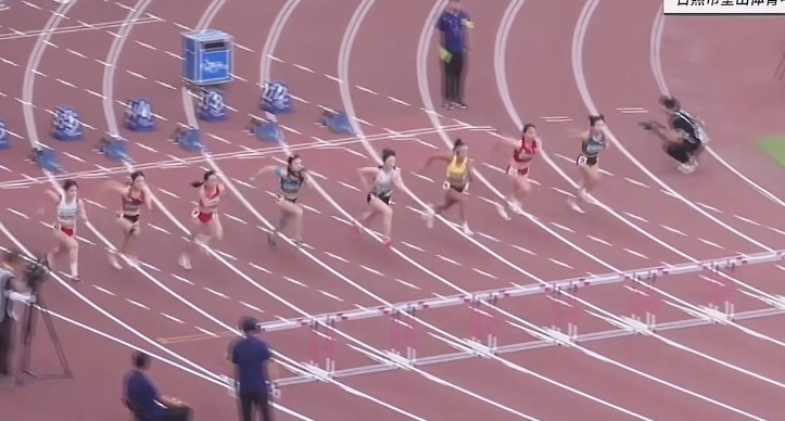 破茧成蝶,吴艳妮全运会100米栏亚军的成长之路与赛道启示 破茧成蝶,吴艳妮全运会100米栏亚军的成长之路与赛道启示
