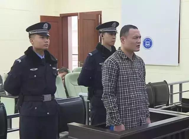 惊魂！男子公厕偶遇艳遇遭诈骗11万，一场精心设计的网络骗局如何摧毁信任