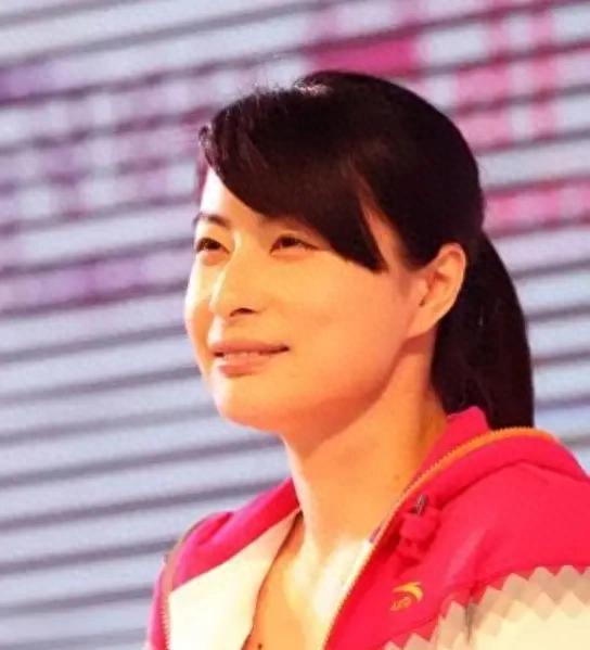 霍震霆现场惊现,郭晶晶竟是火炬手? 霍震霆现场惊现,郭晶晶竟是火炬手?