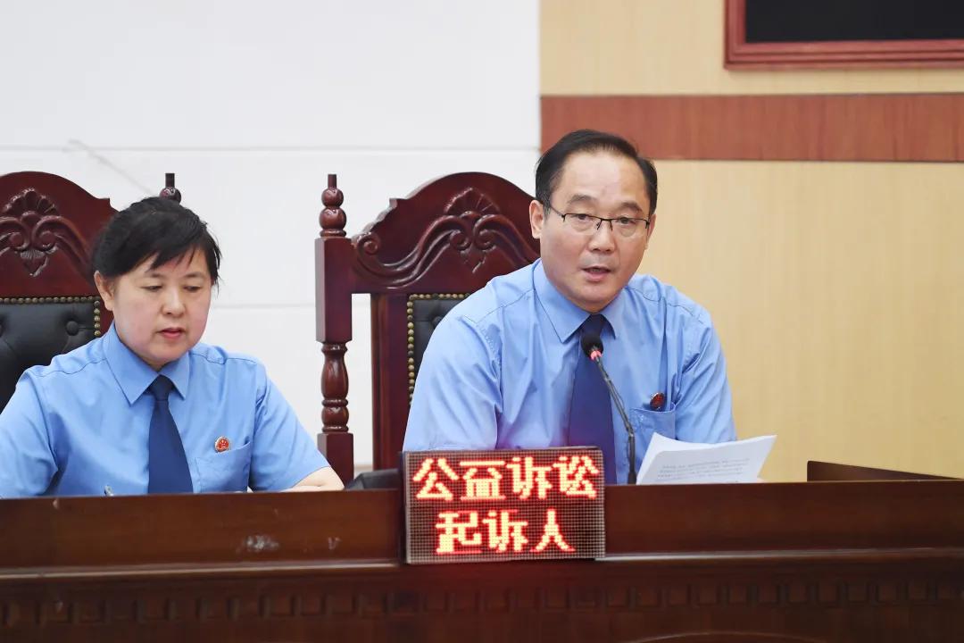 特朗普掀起的法律风暴，一场针对国际媒体的巨额诉讼将如何重塑言论边界？