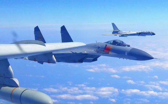 空天一体新格局，中国空军威龙一号与玄龙协同作战体系深度解析