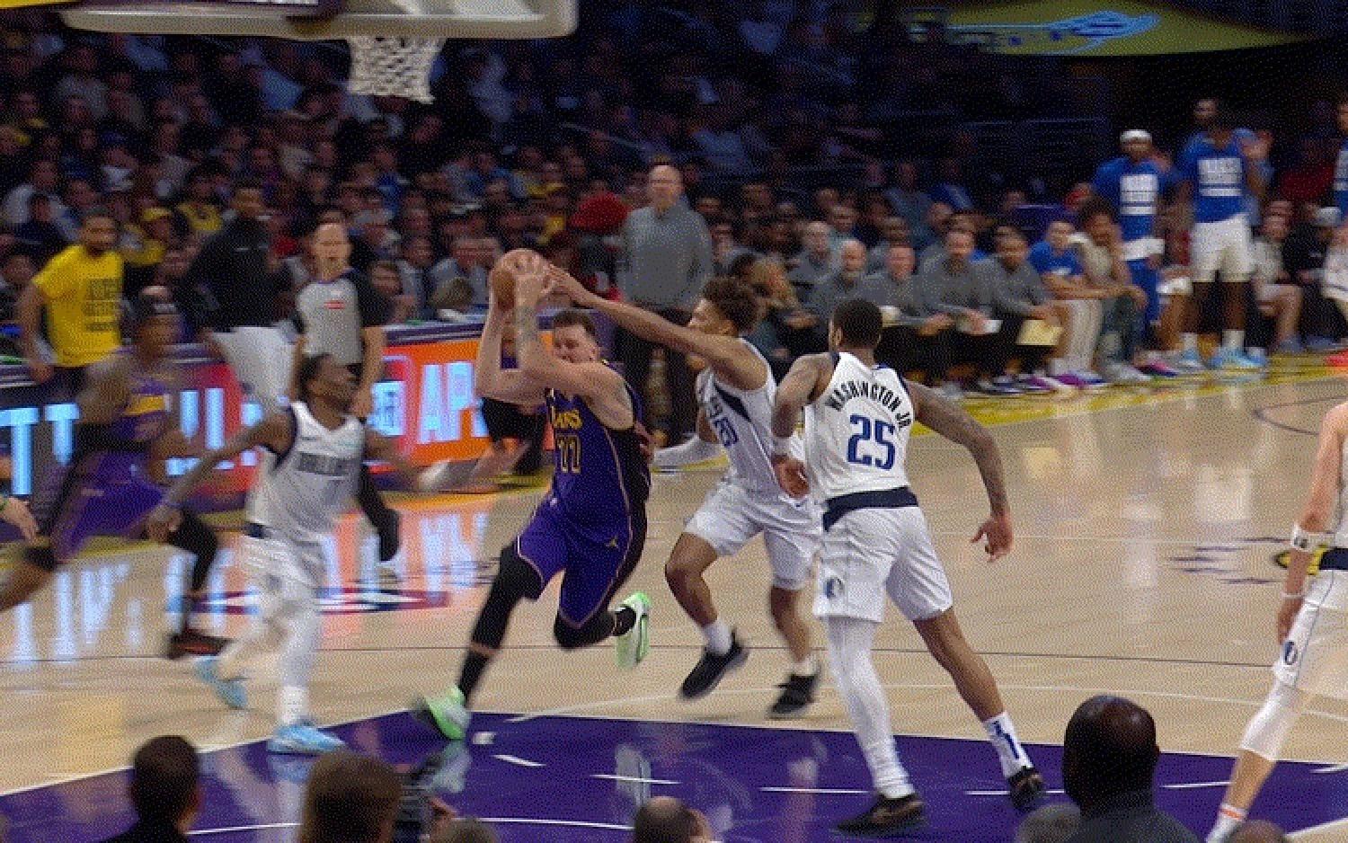 独行侠与奇才的激情碰撞,NBA赛场上的速度与激情 独行侠与奇才的激情碰撞,NBA赛场上的速度与激情