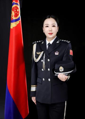新时代警服亮相,2025式人民警察制式服装正式列装 新时代警服亮相,2025式人民警察制式服装正式列装