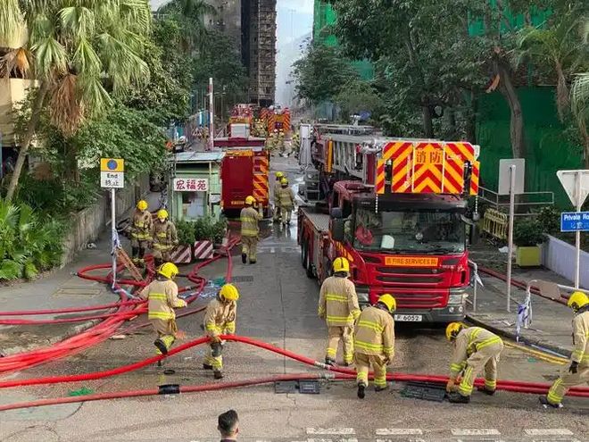 香港大埔火灾，警方拘捕13人，纵火疑云下的社会反思与重建之路