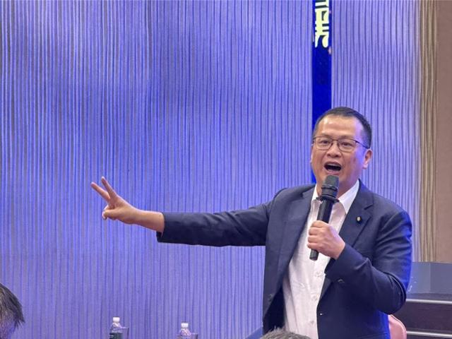 罗智强力挺陈冠安,新世代战将的崛起与时代使命 罗智强力挺陈冠安,新世代战将的崛起与时代使命