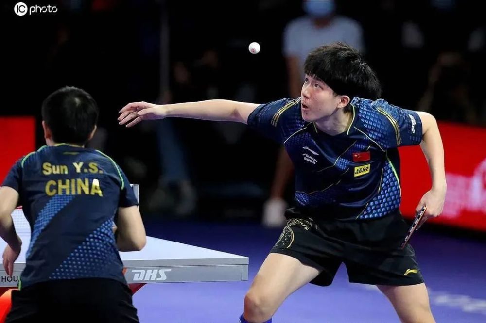 王楚钦孙颖莎3比0横扫日本组合，新一代国乒王牌的崛起与未来展望