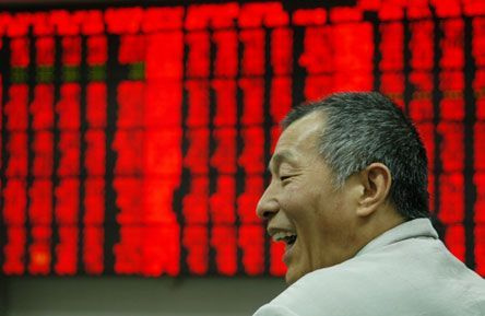 高市早苗再陷争议，日本政坛现眼风暴背后的权力博弈与民意震荡