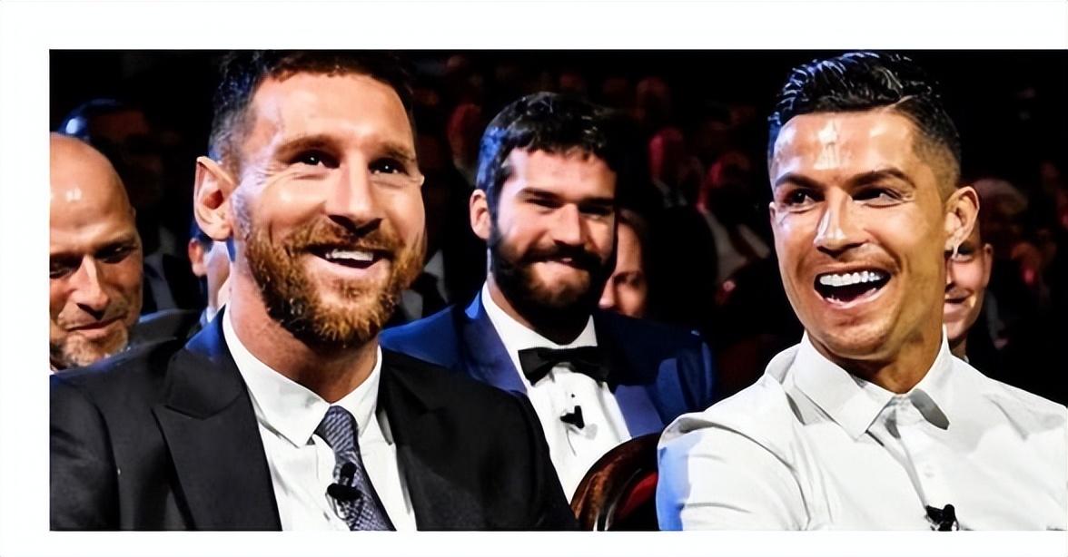 悉尼悲剧,父子连环枪击案致16死 社区在血泊中哀悼 悉尼悲剧,父子连环枪击案致16死 社区在血泊中哀悼