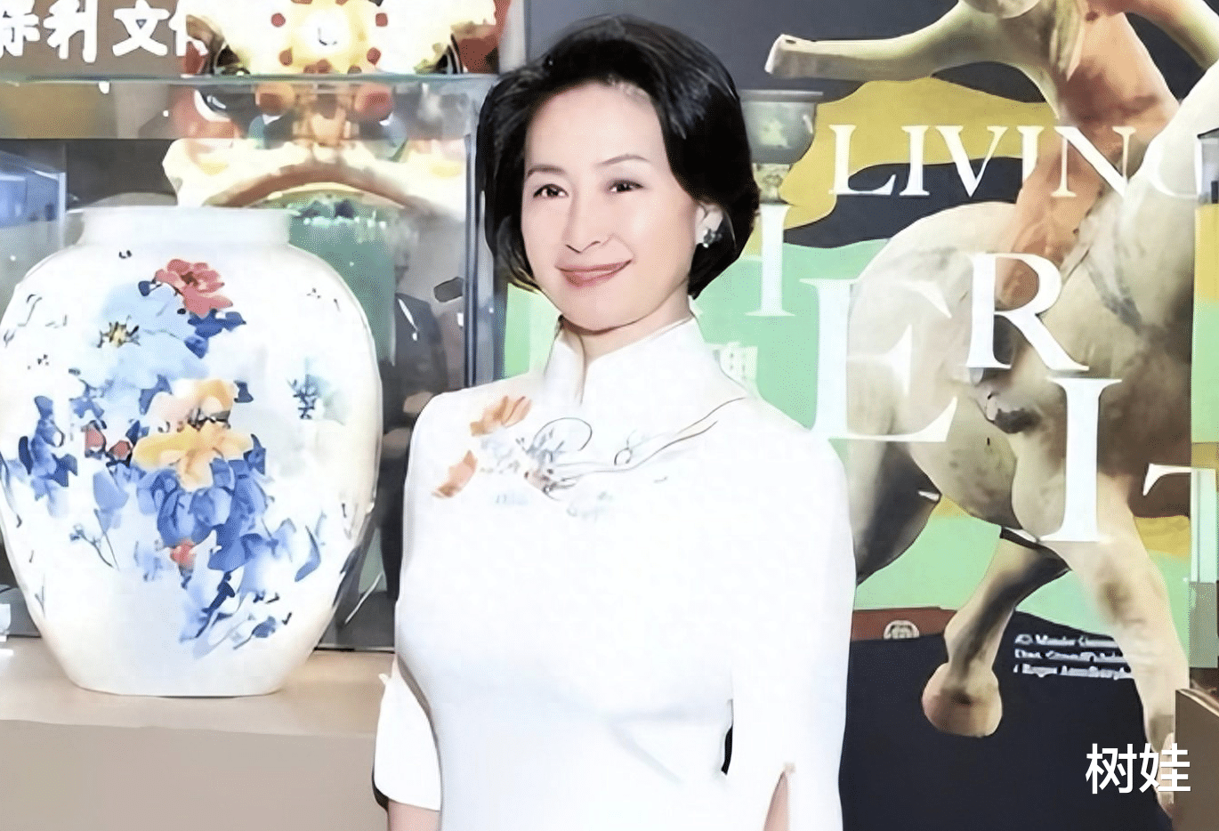 豪门千金与商界女强人共探冰雪奇缘，解码何超琼董明珠的跨界打卡背后的商业密码