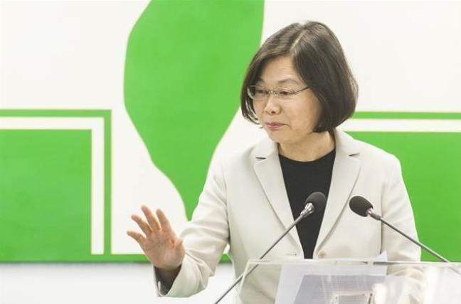 民进党封禁引反弹，政治操弄下的台湾困局