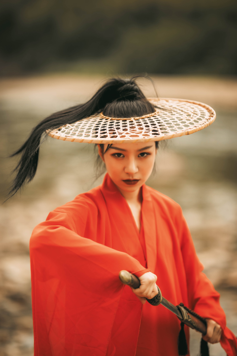 侠骨柔情与江湖永逝，痞子老妖的陨落与网络文学的精神困境