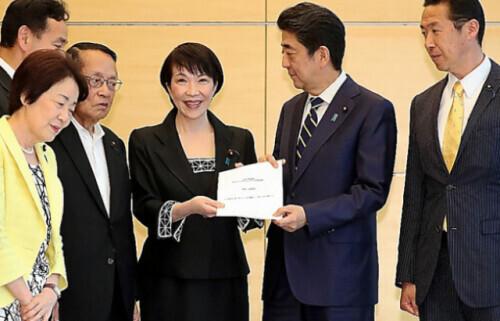 高市早苗8000万日元豪赌落败,日本地方选举中的金钱与政治逻辑 高市早苗8000万日元豪赌落败,日本地方选举中的金钱与政治逻辑